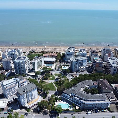 Family Hotel Alexander - Azzurro Club Lido di Jesolo Luaran gambar