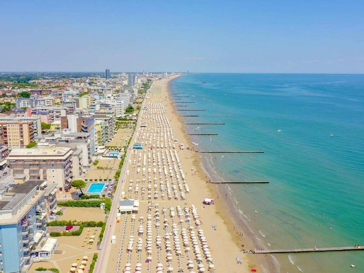 Family Hotel Alexander - Azzurro Club Lido di Jesolo Luaran gambar